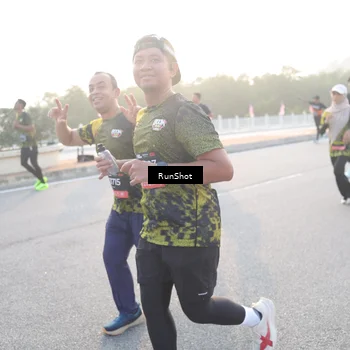 Runner Photo 6830528