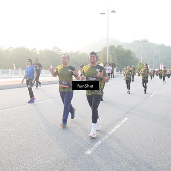 Runner Photo 6830542