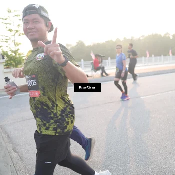 Runner Photo 6830552