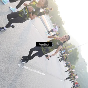 Runner Photo 6830599