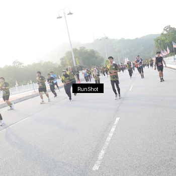 Runner Photo 6830671
