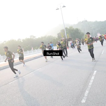 Runner Photo 6830679