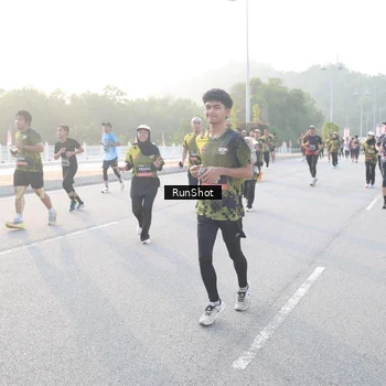 Runner Photo 6830719