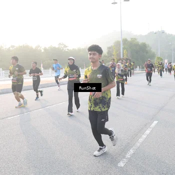 Runner Photo 6830727
