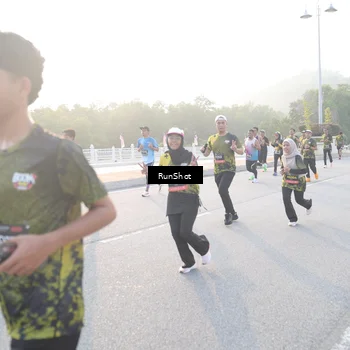Runner Photo 6830739