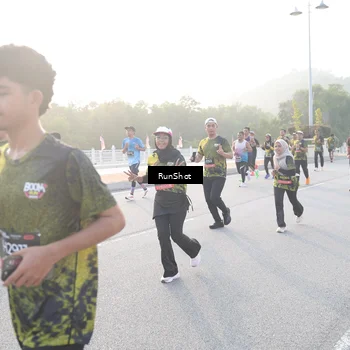 Runner Photo 6830742