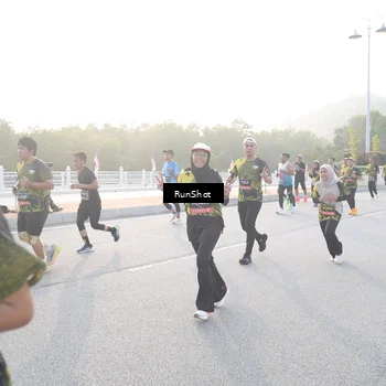 Runner Photo 6830750