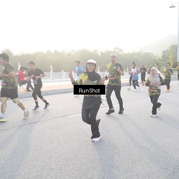 Runner Photo 6830758