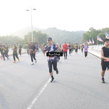 Runner Photo 6830793