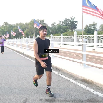 Runner Photo 6830817
