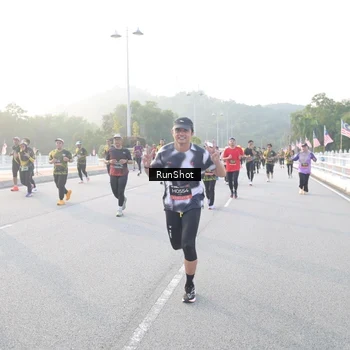 Runner Photo 6830821