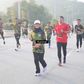 Runner Photo 6830836