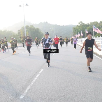 Runner Photo 6830847