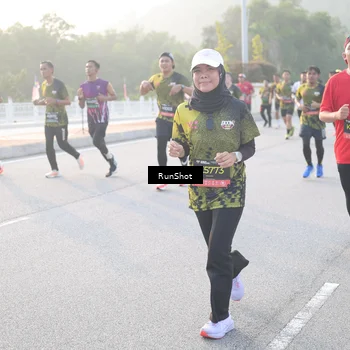 Runner Photo 6830867