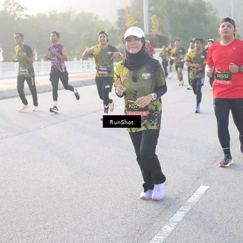 Runner Photo 6830871