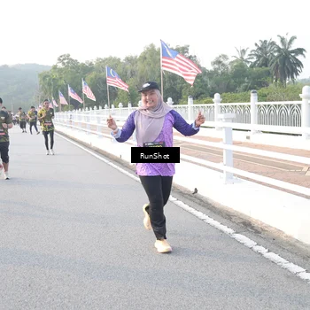 Runner Photo 6830903