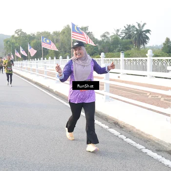 Runner Photo 6830904