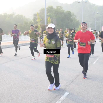 Runner Photo 6830905