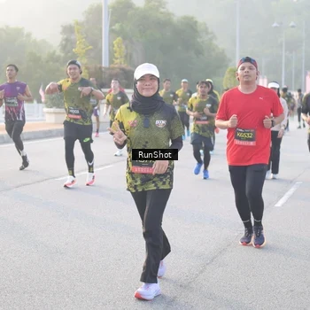 Runner Photo 6830918