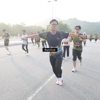 Runner Photo 6830933