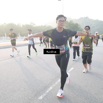 Runner Photo 6830935