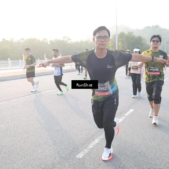 Runner Photo 6830938