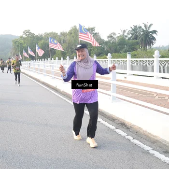 Runner Photo 6830940