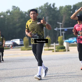 Runner Photo 6830977
