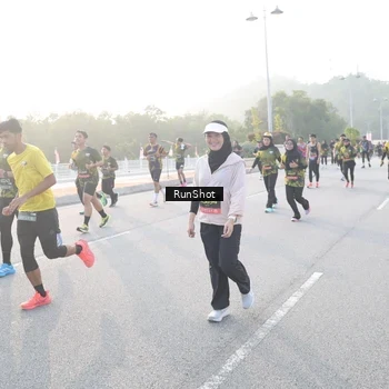Runner Photo 6830978