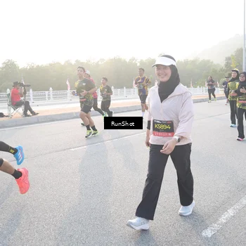 Runner Photo 6830999