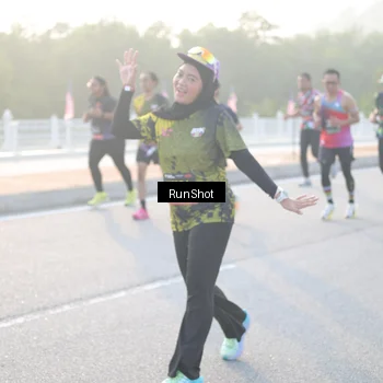 Runner Photo 6831079