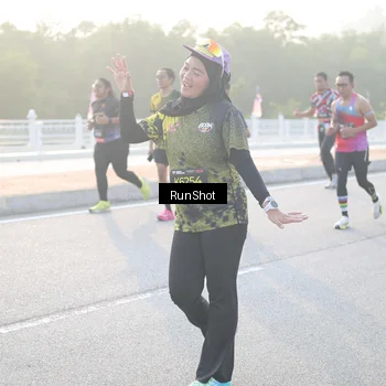 Runner Photo 6831094