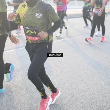 Runner Photo 6831119