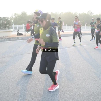 Runner Photo 6831126