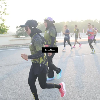 Runner Photo 6831134