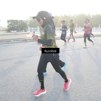 Runner Photo 6831135