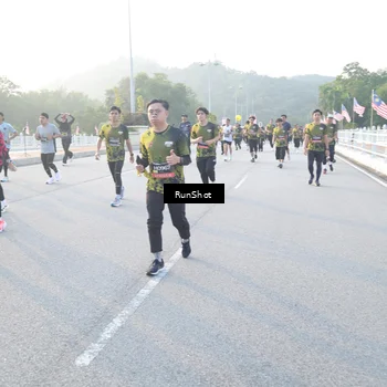Runner Photo 6831146