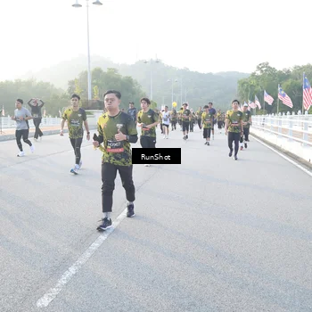 Runner Photo 6831148