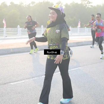 Runner Photo 6831166