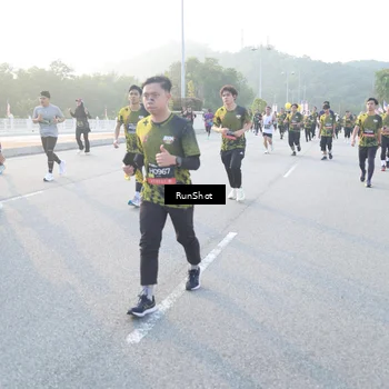 Runner Photo 6831173