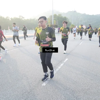 Runner Photo 6831178