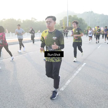 Runner Photo 6831198
