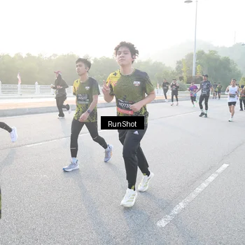 Runner Photo 6831221