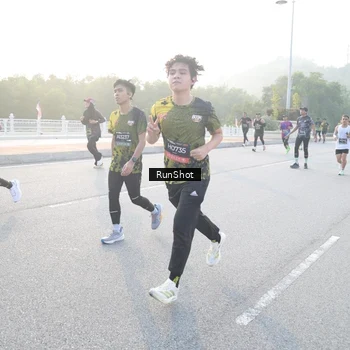 Runner Photo 6831222