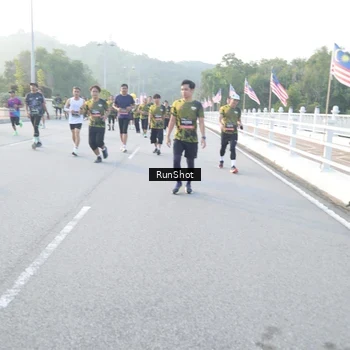 Runner Photo 6831238