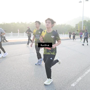 Runner Photo 6831259