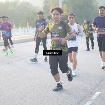 Runner Photo 6831274