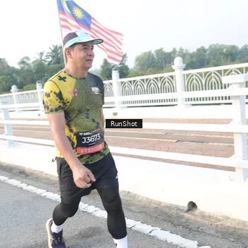Runner Photo 6831354