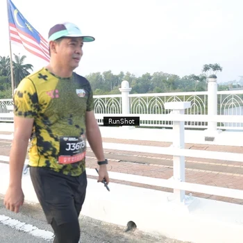 Runner Photo 6831364