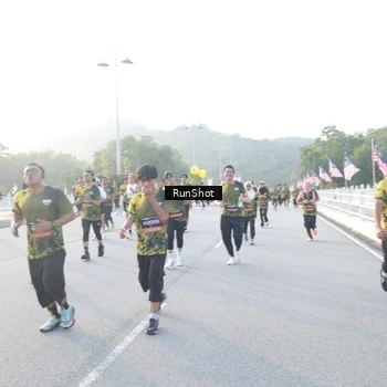 Runner Photo 6831370